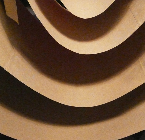 Matrioska 2, 2014 | 6 elementi in tela di lino plastificata, vite ad incastro e occhielli appesi a grucce (100x400x200cm) | Installazione in situ
